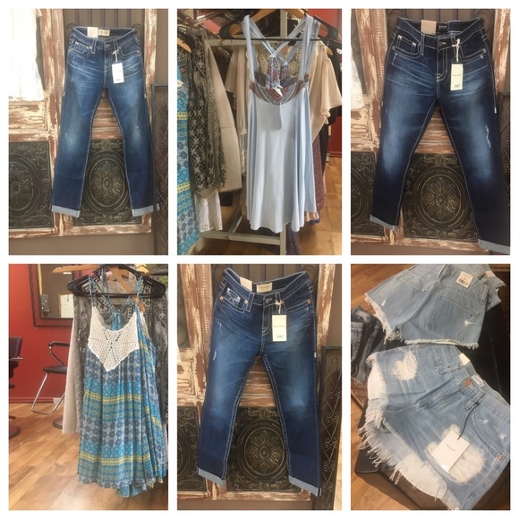 LET'S MAKE A DEAL! Closet clear out - Picture 2 of 2